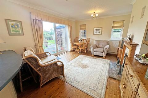 397 Alcester Road, Wythall, Birmingham, B47 6JL