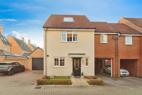 3 bedroom link detached house for sale, Claremont Crescent, Rayleigh, SS6