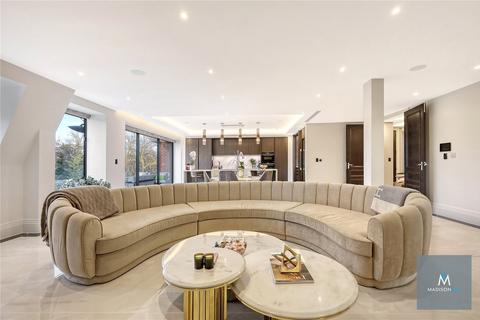 3 bedroom penthouse for sale, Chigwell, Essex IG7