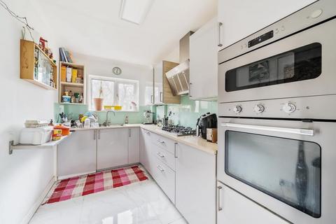 3 bedroom flat for sale, The Rise,  Mill Hill,  NW7