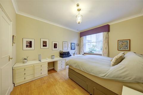 2 Clarence Terrace, London, NW1 4RD