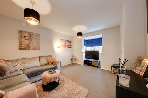 2 bedroom flat for sale, Osprey Road, Waltham Abbey, Essex