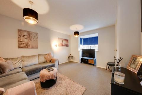 98 Osprey Road, Waltham Abbey, EN9 3TY