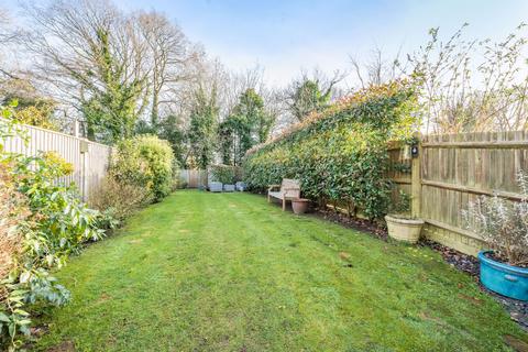 51 Coulsdon Road, Coulsdon, CR5 2LD