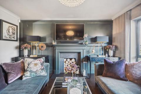 4 Berkley Road, Beaconsfield, HP9 2AY
