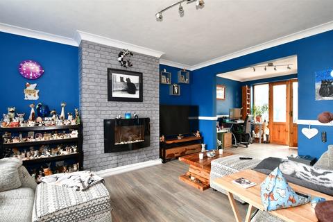 5 Adelaide Gardens, Minster On Sea, Sheerness, ME12 3HN
