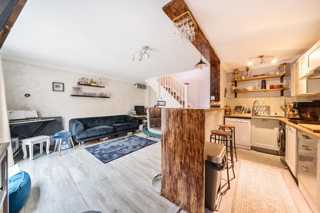 Kitchen/Reception