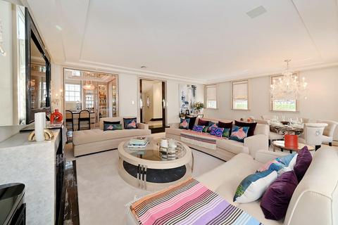4 bedroom apartment for sale, Lyall Street, London SW1X