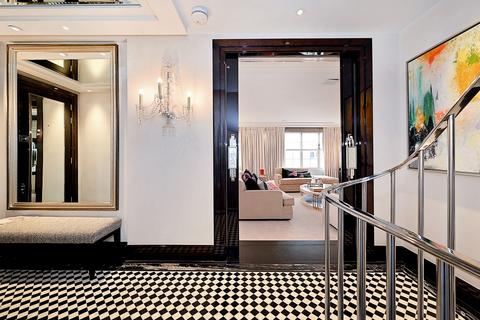 12 Lyall Street, London, SW1X 8DH