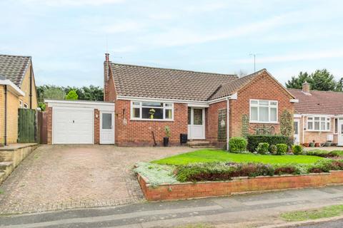 2 bedroom bungalow for sale, Tennyson Road, Headless Cross, Redditch, Worcestershire, B97