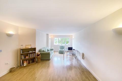 2 bedroom flat for sale, WOKING