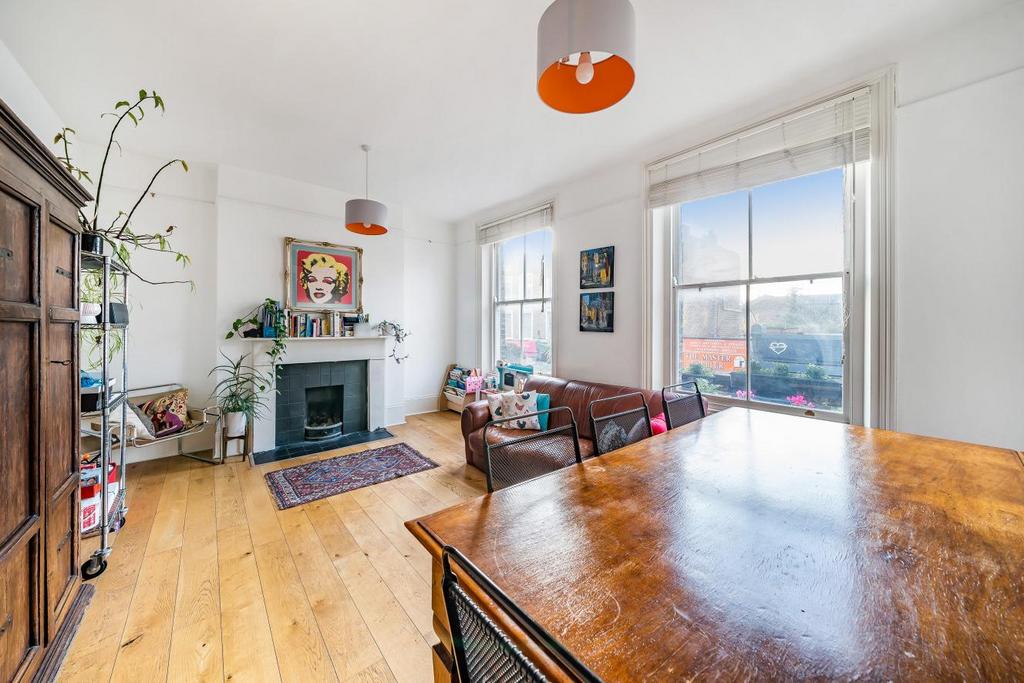 Highbury Park, Highbury 2 bed flat for sale £900,000