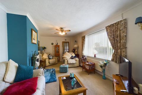2 Oldbury Orchard, Churchdown, Gloucester, GL3 2PU