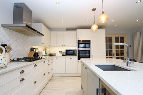 94 Albert Gardens, Church Langley, Harlow, CM17 9QG