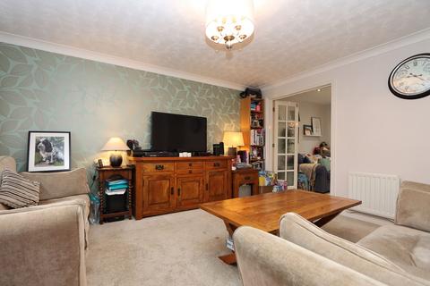 94 Albert Gardens, Church Langley, Harlow, CM17 9QG
