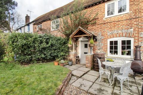 2 bedroom end of terrace house for sale, Plaxdale Green Road, Stansted, Sevenoaks, Kent, TN15