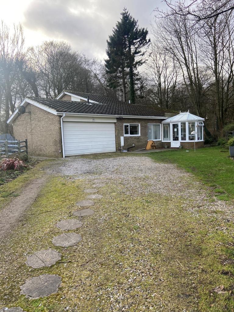 LORIMERS CLOSE, PETERLEE, PETERLEE, SR8 4 bed detached bungalow £