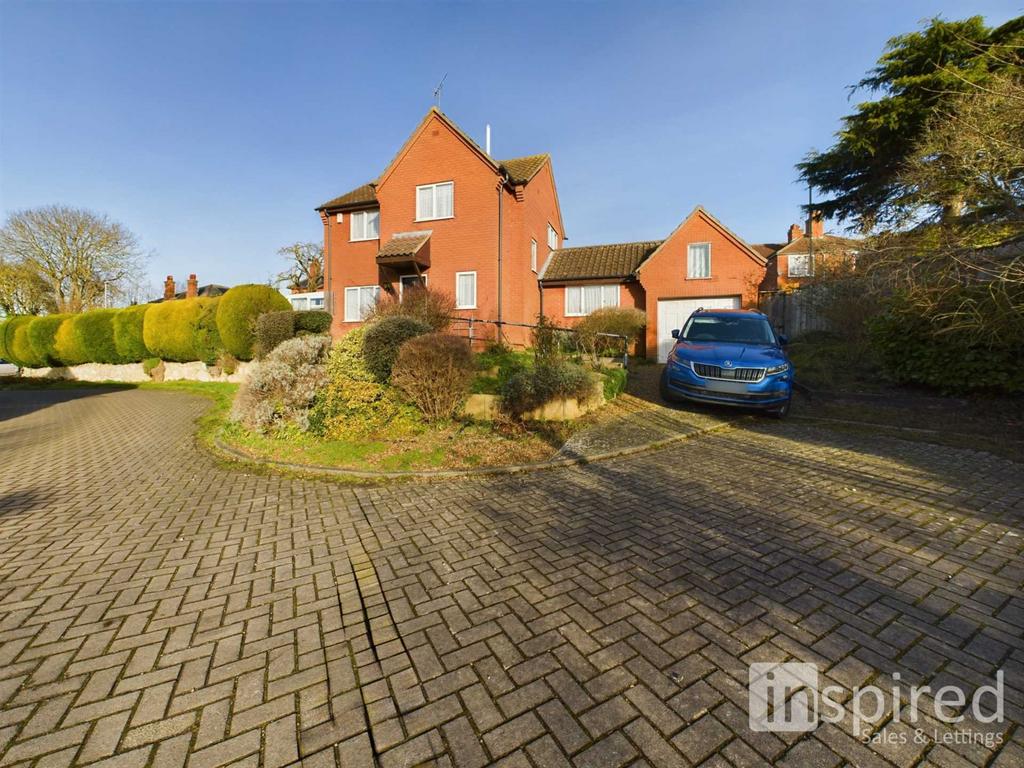 Primrose Gardens, Raunds 3 bed detached house for sale £300,000