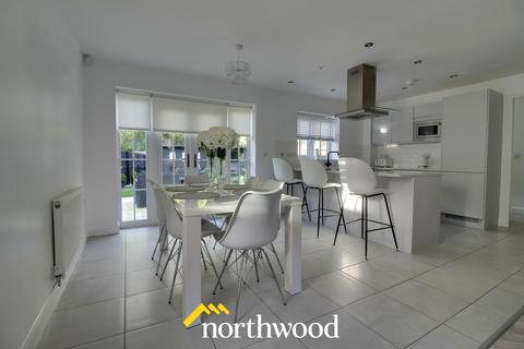 6 Moorings Drive, Thorne, Doncaster, DN8 5FA