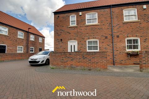 3 bedroom semi-detached house for sale, Rainbow Close, Doncaster DN8
