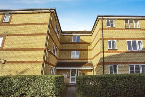 2 bedroom flat for sale, Lewes Close, RM17