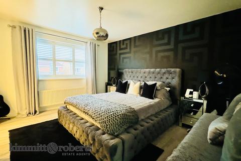 24 Douglas Way, Murton, Seaham, SR7 9HX