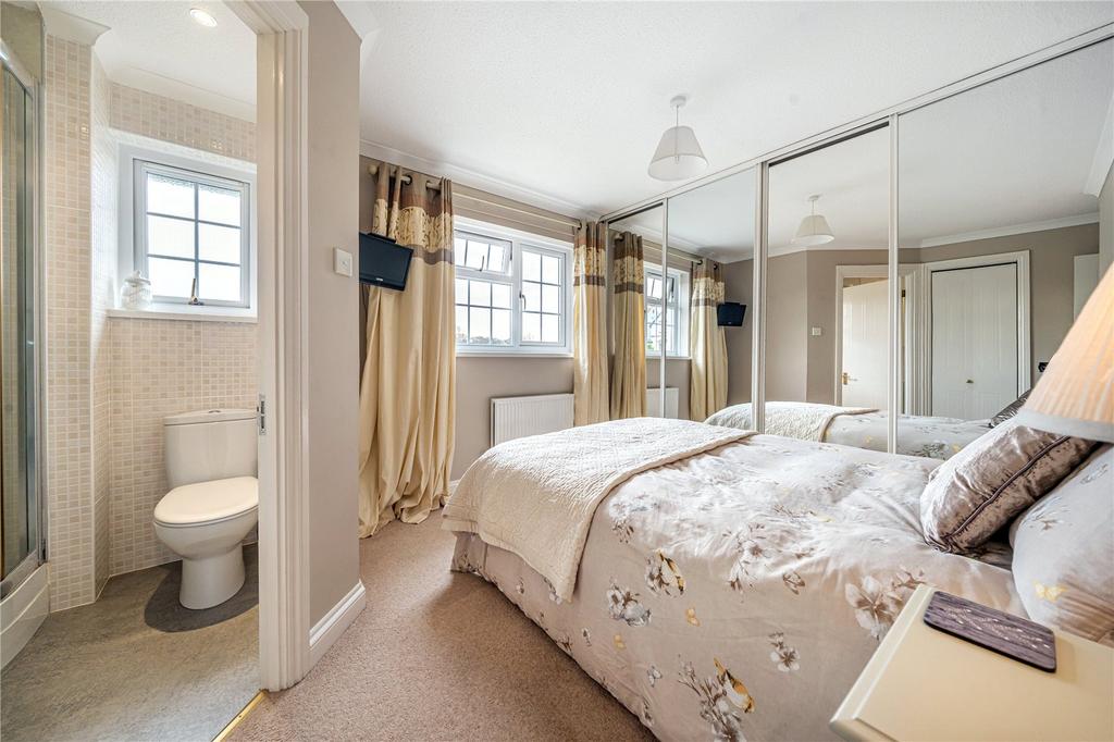 Master Ensuite