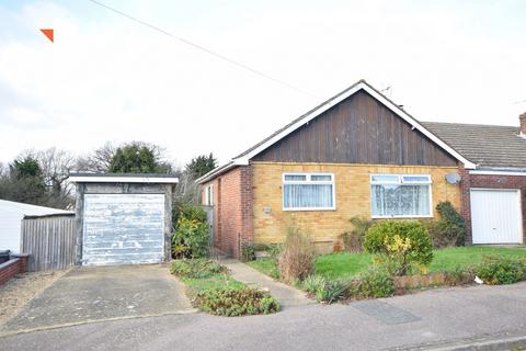 2 bedroom semi-detached bungalow for sale, Hazelwood Crescent, Little Clacton