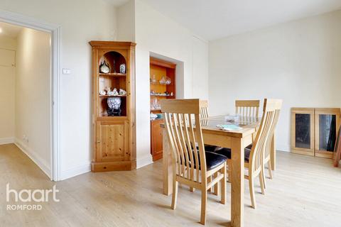 7 Princes Road, Romford, RM1 2SR