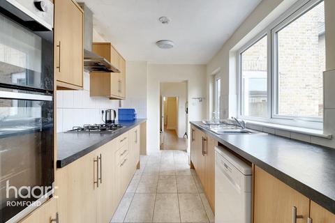 7 Princes Road, Romford, RM1 2SR