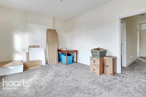 7 Princes Road, Romford, RM1 2SR