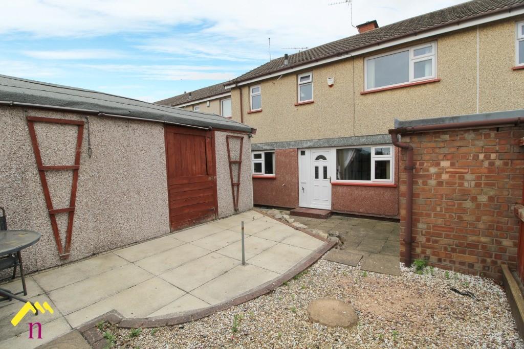 Sandringham Court, Doncaster DN11 3 bed terraced house for sale £85,000