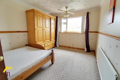 3 bedroom terraced house for sale, Sandringham Court, Doncaster DN11