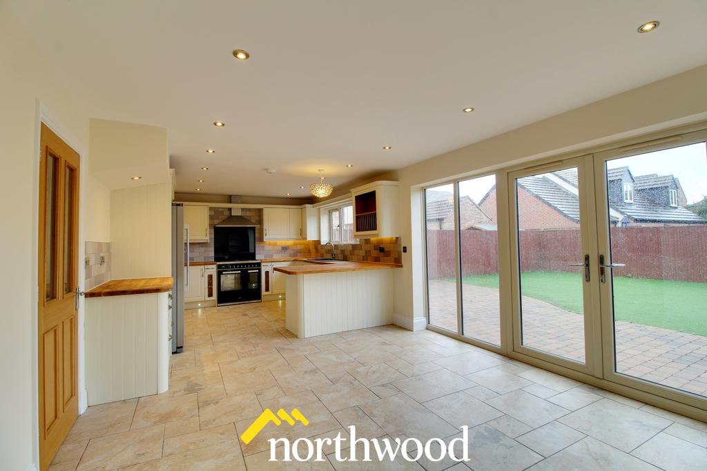 Sovereign Court, Doncaster DN5 4 bed detached house for sale £480,000