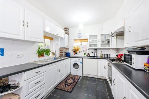 3 bedroom terraced house for sale, Trehurst Street, London, E5