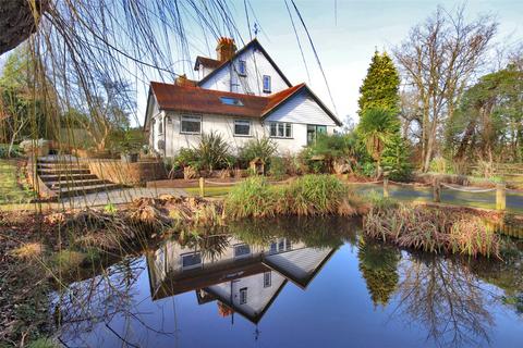 4 bedroom semi-detached house for sale, Beales Lane, Northiam, Rye, East Sussex, TN31