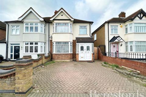 Suttons Lane, Hornchurch, RM12