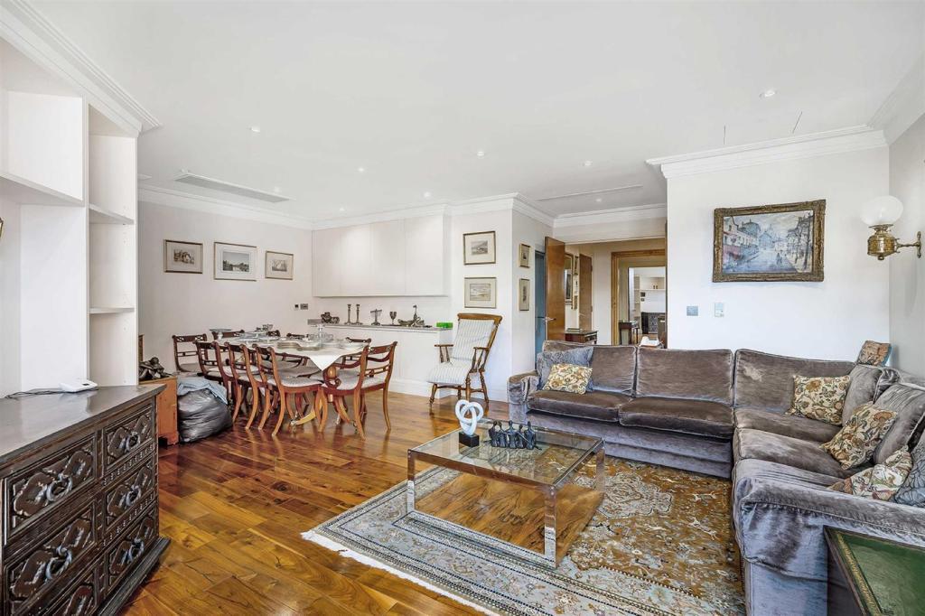 West-heath-place-golders-hill-nw11-2