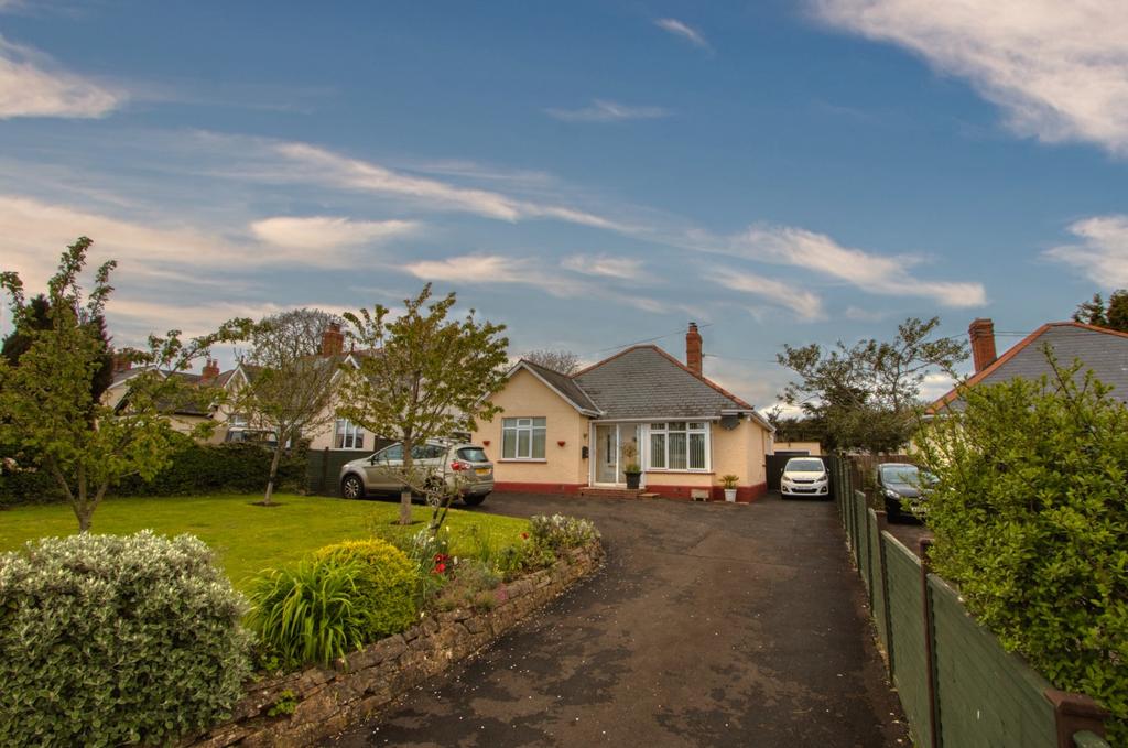 Bijou Heatherton Park Road, West Buckland, Wellington 3 bed detached