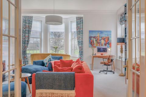 Flat 16, Lords Wood House, 18 Cayton Road, Coulsdon, CR5 1LT