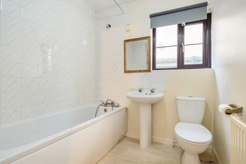 12 Ilex Close, Sonning Common, Reading, RG4 9LG