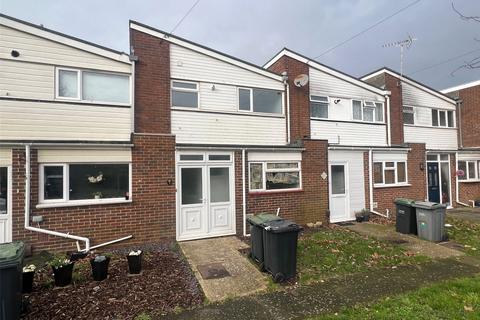 3 bedroom terraced house to rent, Mabey Close, Alverstoke, Gosport, Hampshire, PO12