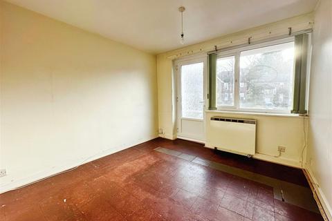 1 bedroom flat for sale, Manor Road, Sutton Coldfield, B73 6EG