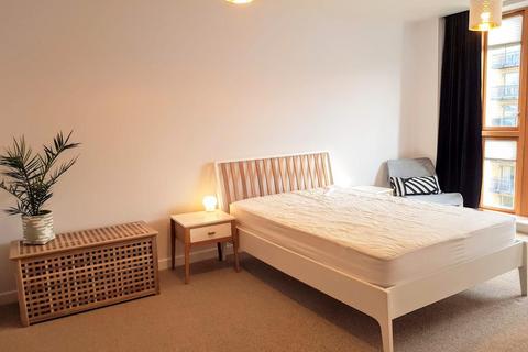 2 bedroom flat to rent, Wharf Approach, Leeds, West Yorkshire, LS1