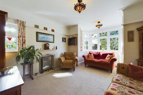 5 bedroom end of terrace house for sale, Grand Avenue, Worthing, BN11