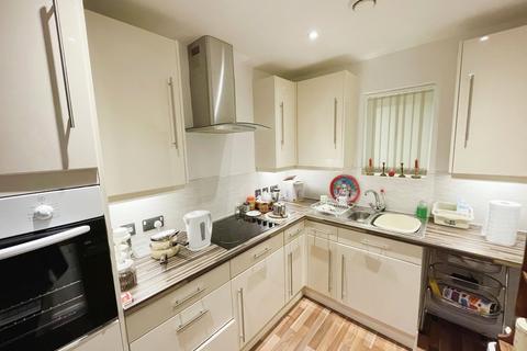 1 bedroom retirement property for sale, Abbots Wood, Chester, Cheshire, CH2