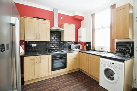 4 bedroom terraced house to rent, BILLS INCLUDED - Trelawn Terrace, Headingley, Leeds, LS6