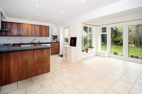 39b Enderley Road, Harrow, HA3 5HF