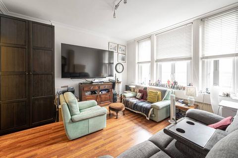 Canfield Gardens, South Hampstead, London, NW6