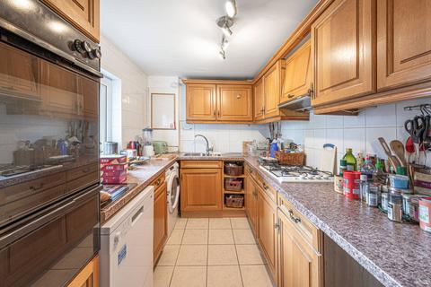 3 bedroom flat for sale, Canfield Gardens, South Hampstead, London, NW6
